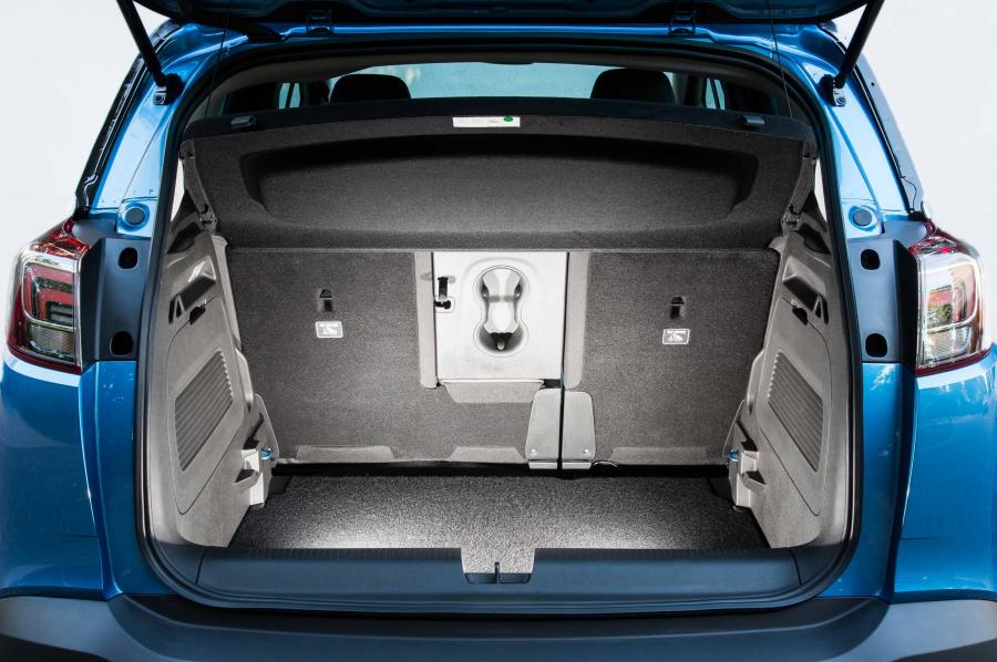 Багажник Opel Crossland X Ecotec D 2017 года  (фото 39 из 40)